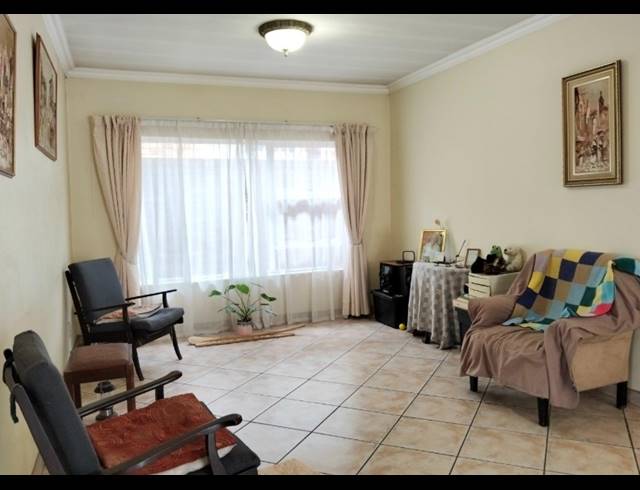 3 BEDROOM APARTMENT FOR SALE IN NEW REDRUTH